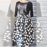 Net-Lace casual top and baggy skirt